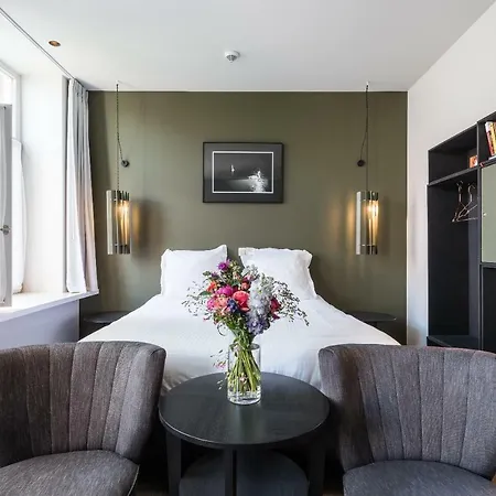 Bed and breakfast Zakske13 - Design Boutique In Centre (adults Only)