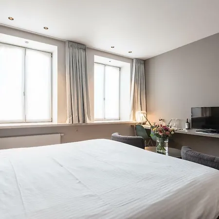 Zakske13 - Design Boutique In Centre (adults Only) Bed and breakfast