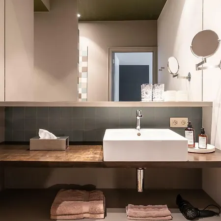Zakske13 - Design Boutique In Centre (adults Only) Bed and breakfast